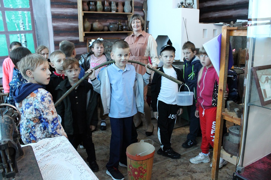 Экскурсия &quot;Мир старинных вещей&quot;.